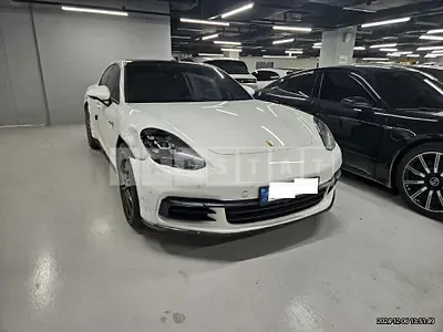 2019 Porsche Panamera 4 E-Hybrid