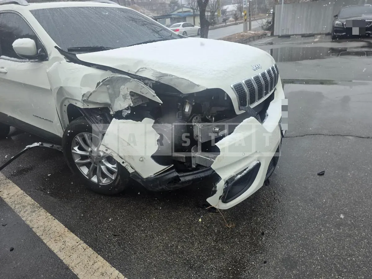 Photo 2 of 8: 2019 Jeep Zip Cherokee 2.4 — Korean insurance auction