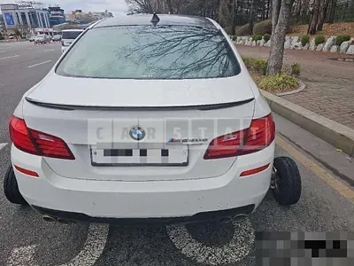 Photo 1 of 30: 2015 BMW 520d — Korean insurance auction