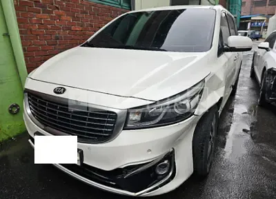 Photo 1 of 30: 2016 Kia Carnival — Korean insurance auction