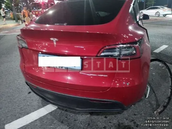 Photo 2 of 12: 2021 Tesla Model Y LongRange — Korean insurance auction
