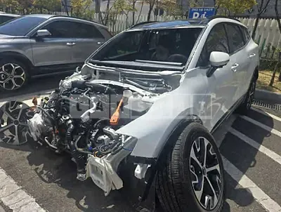 Photo 1 of 34: 2024 Kia Sportage, VIN KNAPX81GBRK192865 — Korean insurance auction