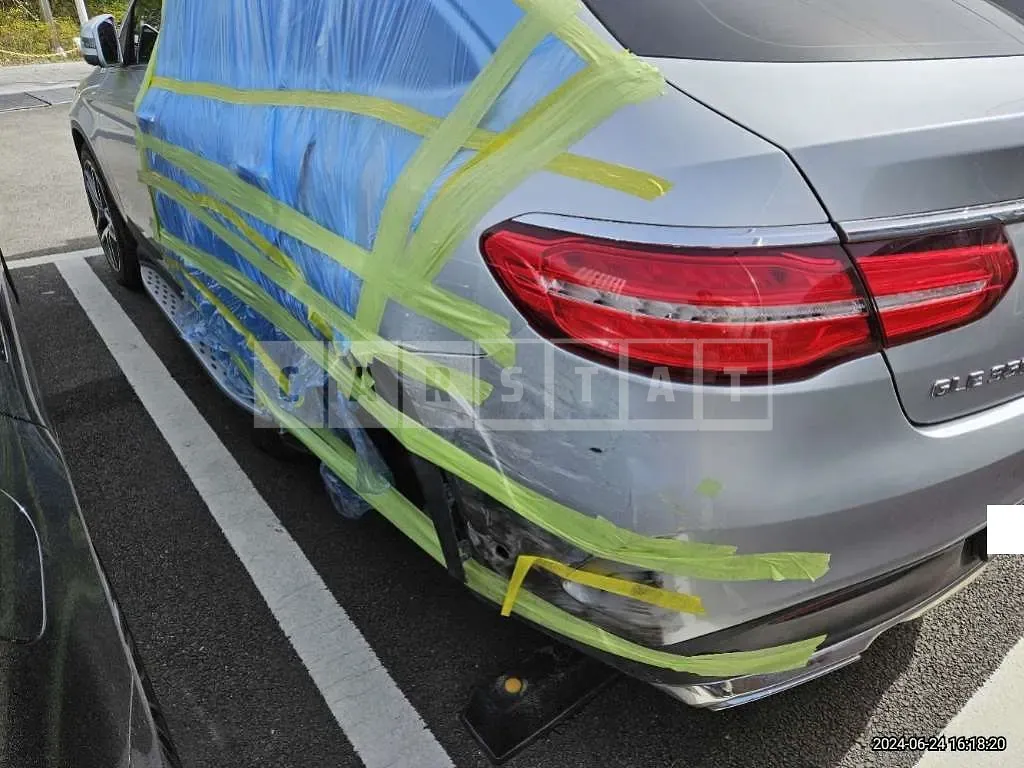 Photo 2 of 8: 2018 Mercedes-Benz GLE350d 4Matic Coupe — Korean insurance auction