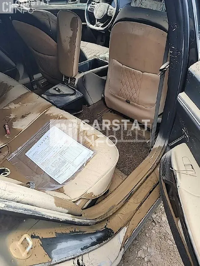 Photo 2 of 8: 2022 Kia Salm K5 1.6 — Korean insurance auction