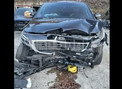 Photo 1 of 13: 2018 Kia Carnival, VIN KNAME81ABJS365558 — Korean insurance auction