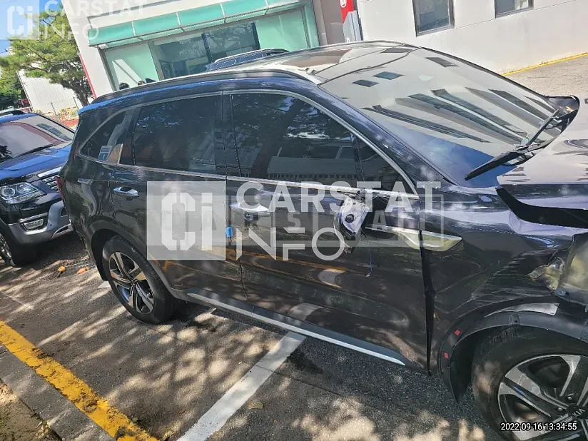 Photo 2 of 14: 2020 Kia Sorento, VIN KNAPG81ABLA626790 — Korean insurance auction