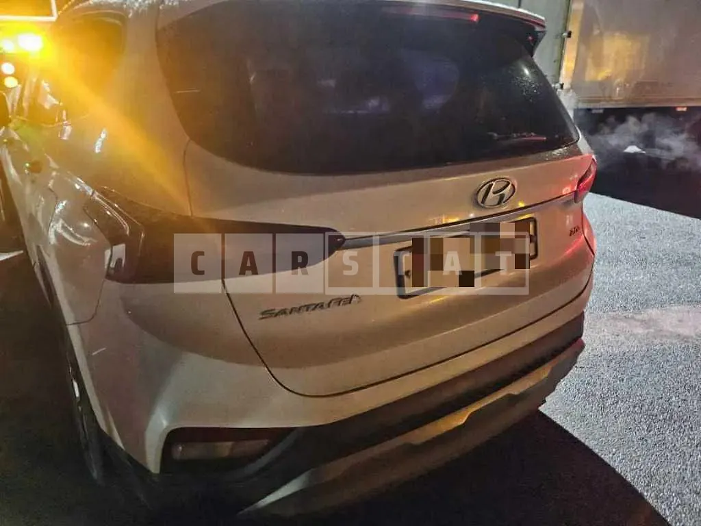 Photo 2 of 12: 2018 Hyundai Santa Fe TM — Korean insurance auction