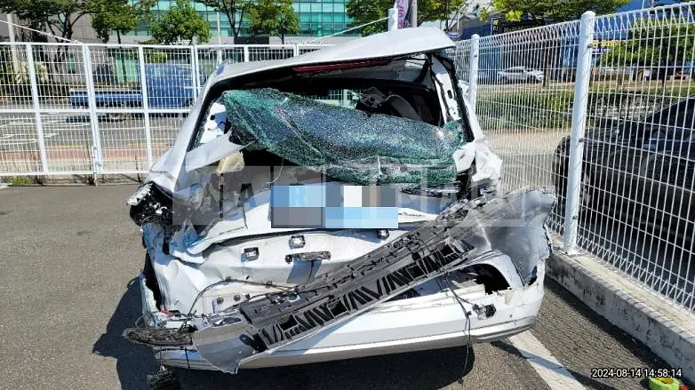 Photo 2 of 29: 2020 Audi e-tron 55 quattro — Korean insurance auction