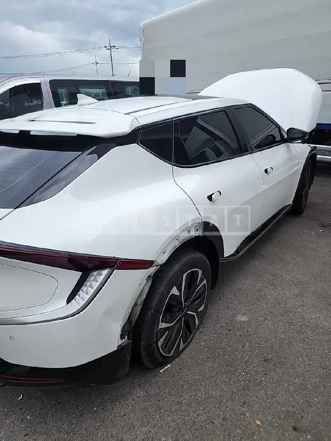 Photo 2 of 12: 2021 Kia EV6 Long Range — Korean insurance auction