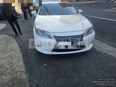 Photo 1 of 38: 2015 Lexus ES350 — Korean insurance auction