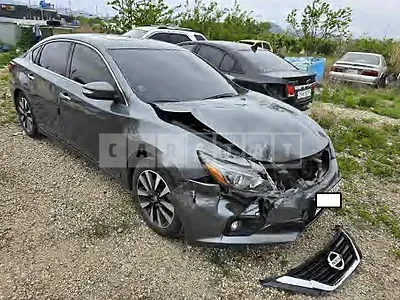 Photo 1 of 6: 2017 Nissan Altima 2.5 — Korean insurance auction