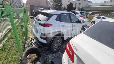 Photo 1 of 12: 2020 Hyundai Kona Electric, VIN KMHK381GFLU107291 — Korean insurance auction