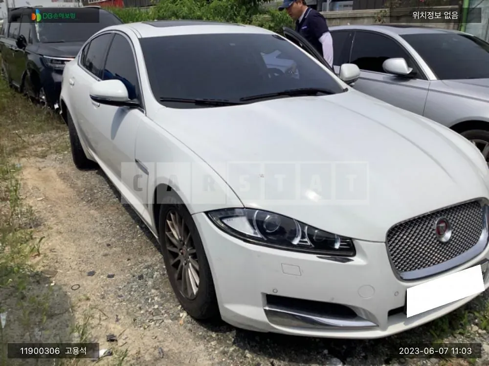 Photo 2 of 19: 2015 Jaguar XF 2.2d, VIN SAJAA05JXFDU67464 — Korean insurance auction