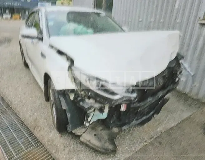 Photo 2 of 6: 2019 Kia K5 LPG, VIN KNAGU416BKA324699 — Korean insurance auction