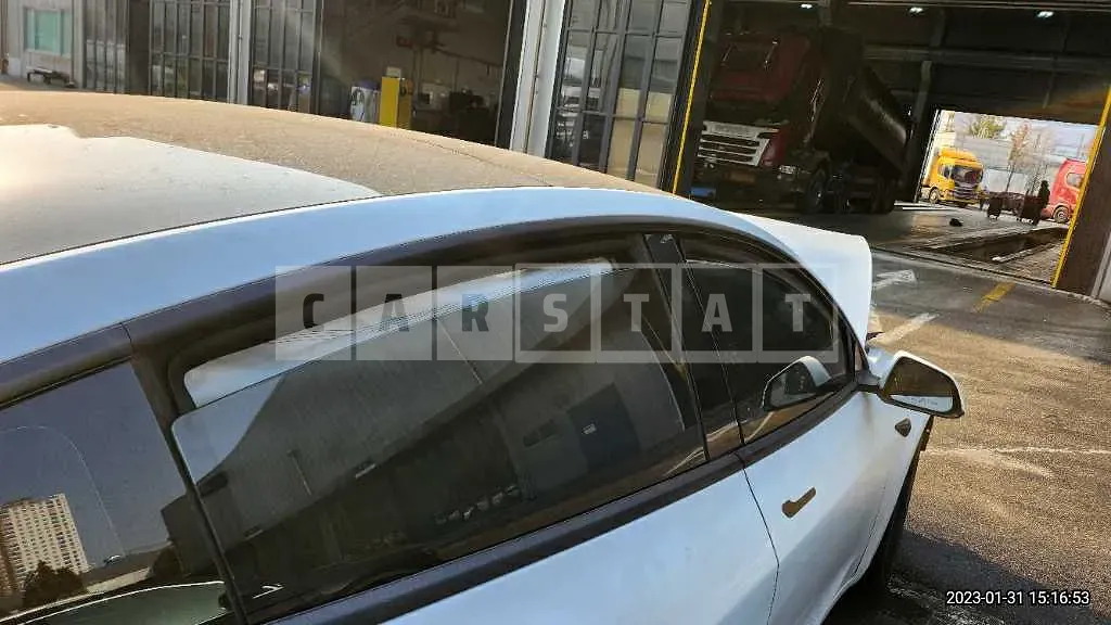 Photo 2 of 31: 2021 Tesla Model 3 Long Range, VIN 5YJ3E1EB4MF011041 — Korean insurance auction