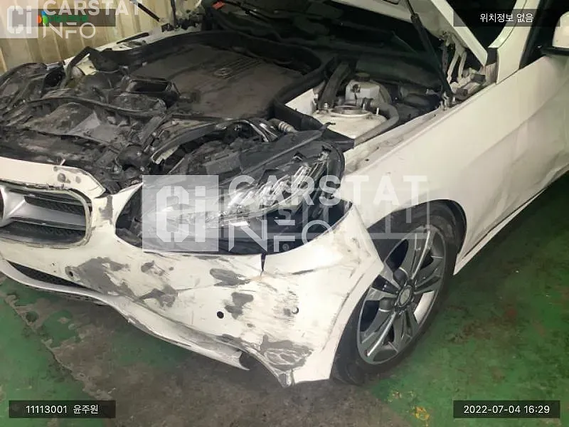 Photo 2 of 14: 2015 Mercedes-Benz E220 CDI, VIN WDDHF0CB5FB106283 — Korean insurance auction