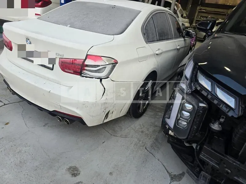 Photo 2 of 42: 2017 BMW 320d — Korean insurance auction