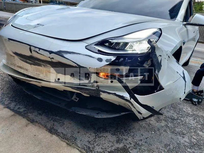 Photo 2 of 34: 2020 Tesla Model 3 Standard Range Plus RWD, VIN 5YJ3E1EAXLF707036 — Korean insurance auction