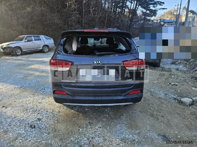 Photo 2 of 20: 2016 Kia Sorento — Korean insurance auction
