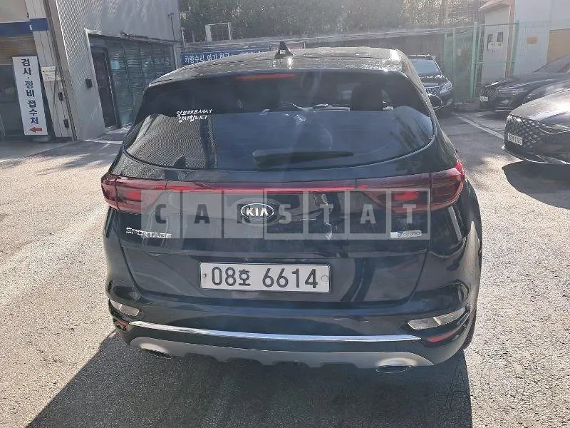 Photo 2 of 32: 2019 Kia Sportage, VIN KNAPL812GKK737170 — Korean insurance auction
