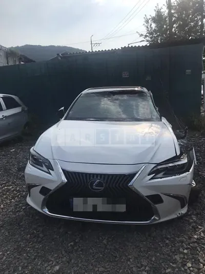 Photo 1 of 9: 2020 Lexus ES300h — Korean insurance auction