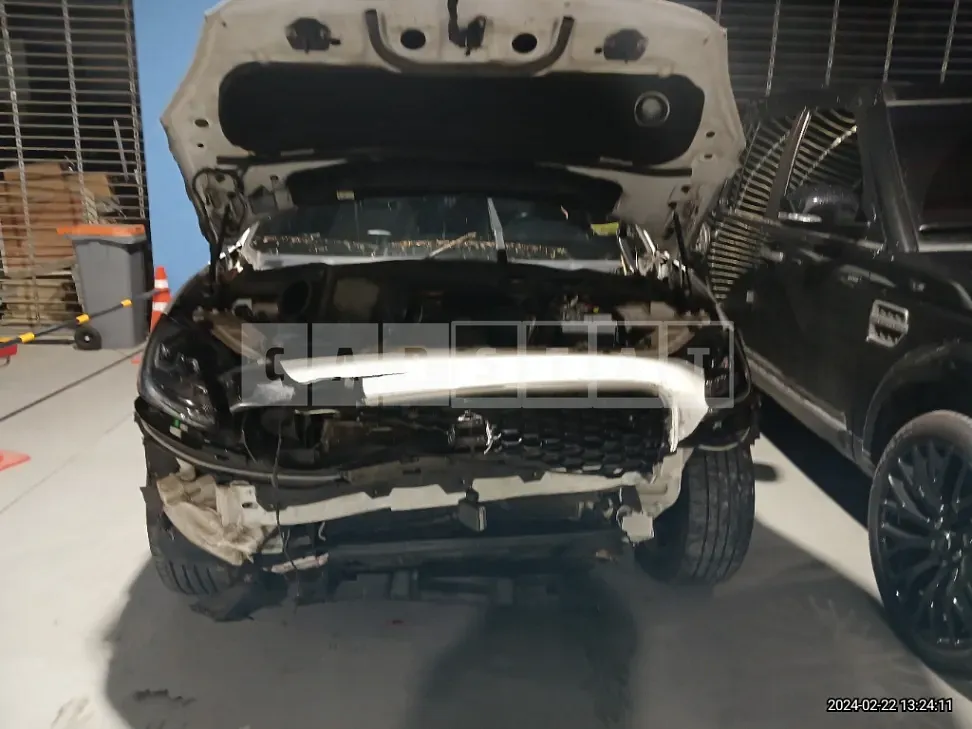 Photo 2 of 8: 2018 Jaguar E-Pace P250, VIN SADFA2BX8J1Z30726 — Korean insurance auction