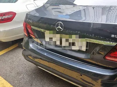 Photo 1 of 28: 2016 Mercedes-Benz E250 BlueTec 4Matic — Korean insurance auction