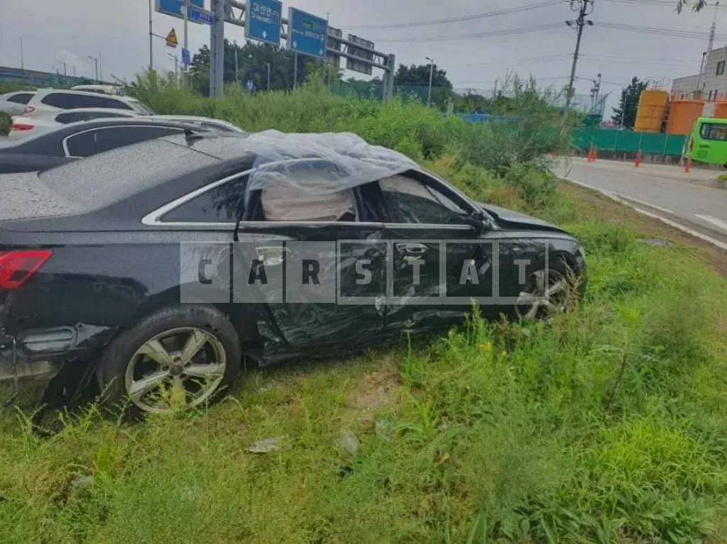 Photo 2 of 7: 2020 Audi A6 40 TDI, VIN WAUZZZF29LN030872 — Korean insurance auction