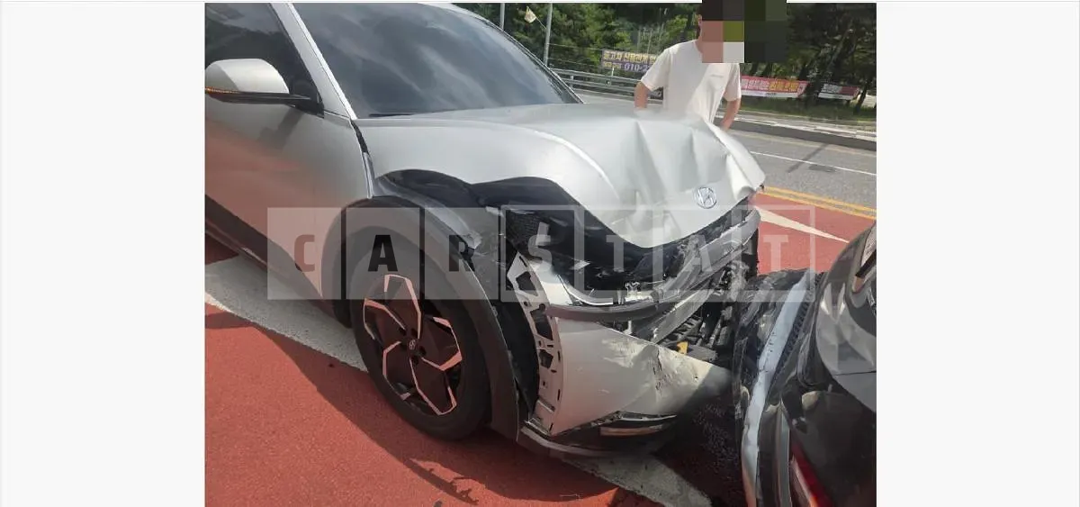 Photo 2 of 6: 2021 Hyundai IONIQ 5 Standard — Korean insurance auction