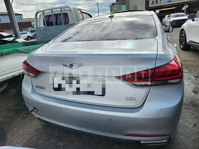 Photo 1 of 6: 2016 Genesis Dh — Korean insurance auction