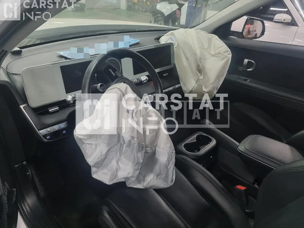 Photo 2 of 7: 2021 Hyundai IONIQ 5 — Korean insurance auction