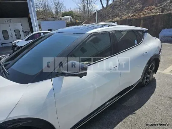 Photo 2 of 27: 2025 Kia EV6 — Korean insurance auction
