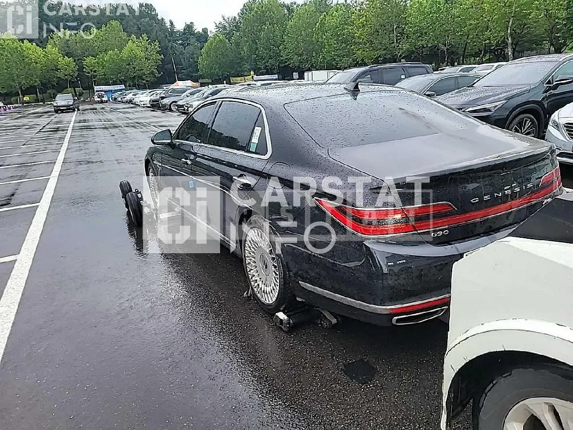 Photo 2 of 10: 2021 Genesis Acupuncture Nessis G90 3.8 — Korean insurance auction