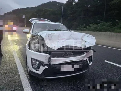Photo 1 of 13: 2016 Kia Sorento — Korean insurance auction