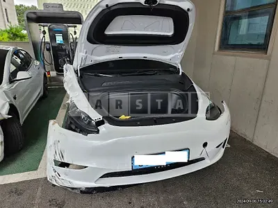 Photo 1 of 50: 2024 Tesla Model Y Performance — Korean insurance auction
