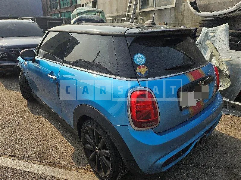 Photo 2 of 10: 2018 MINI Cooper S — Korean insurance auction