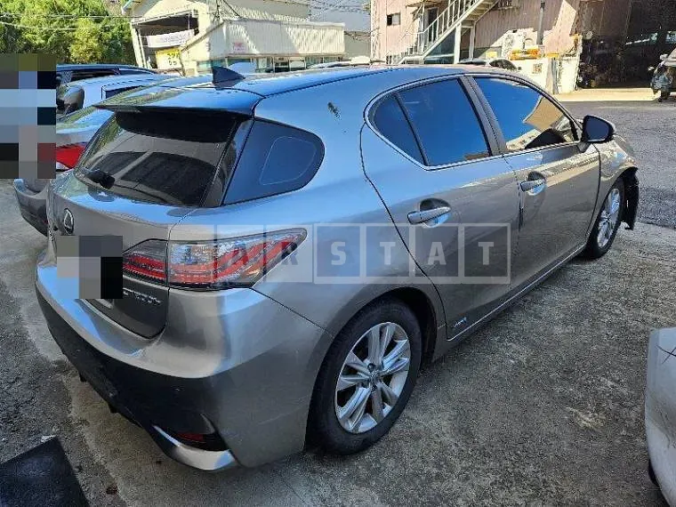 Photo 2 of 19: 2017 Lexus CT200h — Korean insurance auction