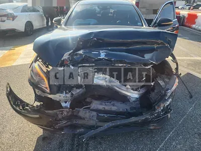 Photo 1 of 4: 2017 Mercedes-Benz E220 d — Korean insurance auction
