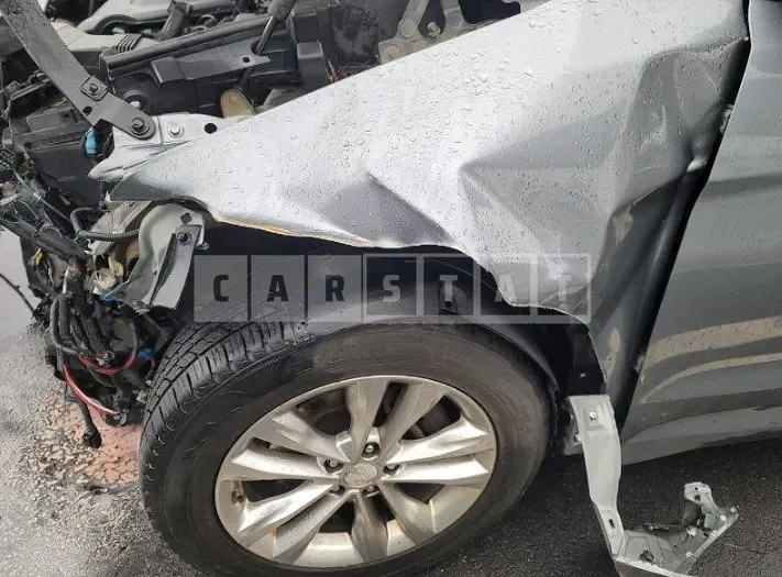 Photo 2 of 16: 2018 Hyundai Santa Fe, VIN KMHSW81UBJU851143 — Korean insurance auction