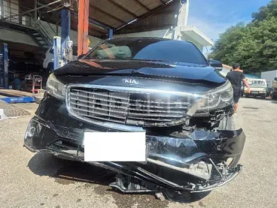 Photo 1 of 17: 2015 Kia Carnival — Korean insurance auction