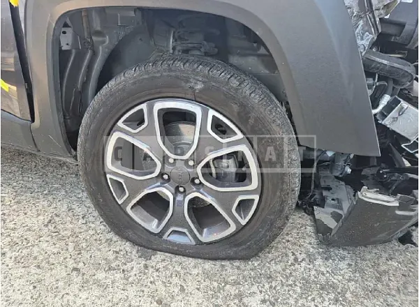 Photo 2 of 14: 2018 Jeep Zip Renegade — Korean insurance auction