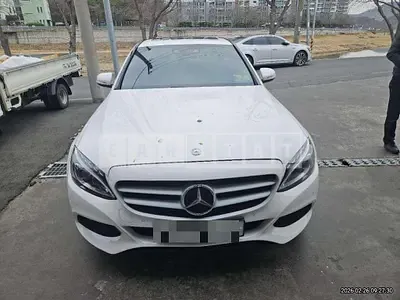 Photo 1 of 5: 2015 Mercedes-Benz C200 — Korean insurance auction