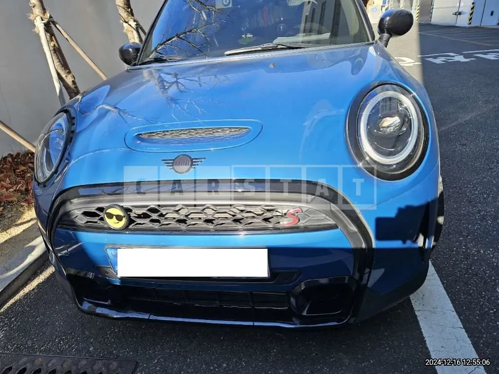 Photo 2 of 30: 2022 MINI Cooper S — Korean insurance auction