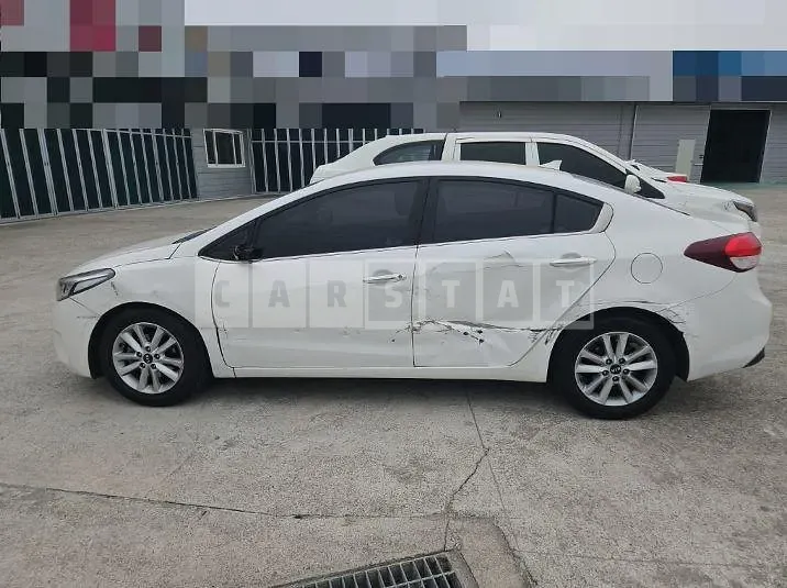 Photo 2 of 12: 2016 Kia Kz — Korean insurance auction