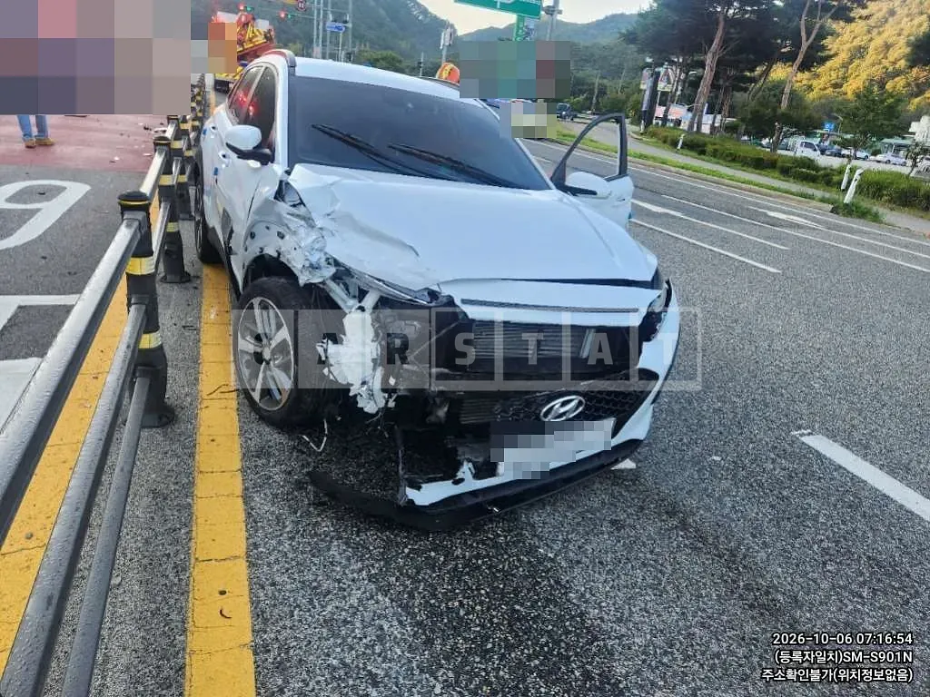 Photo 2 of 4: 2019 Hyundai Kona Gasoline 1.6 — Korean insurance auction