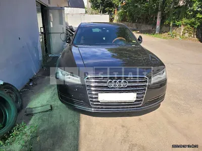 Photo 1 of 24: 2015 Audi A8L 50 TDI quattro, VIN WAUZZZ4H3FN039515 — Korean insurance auction