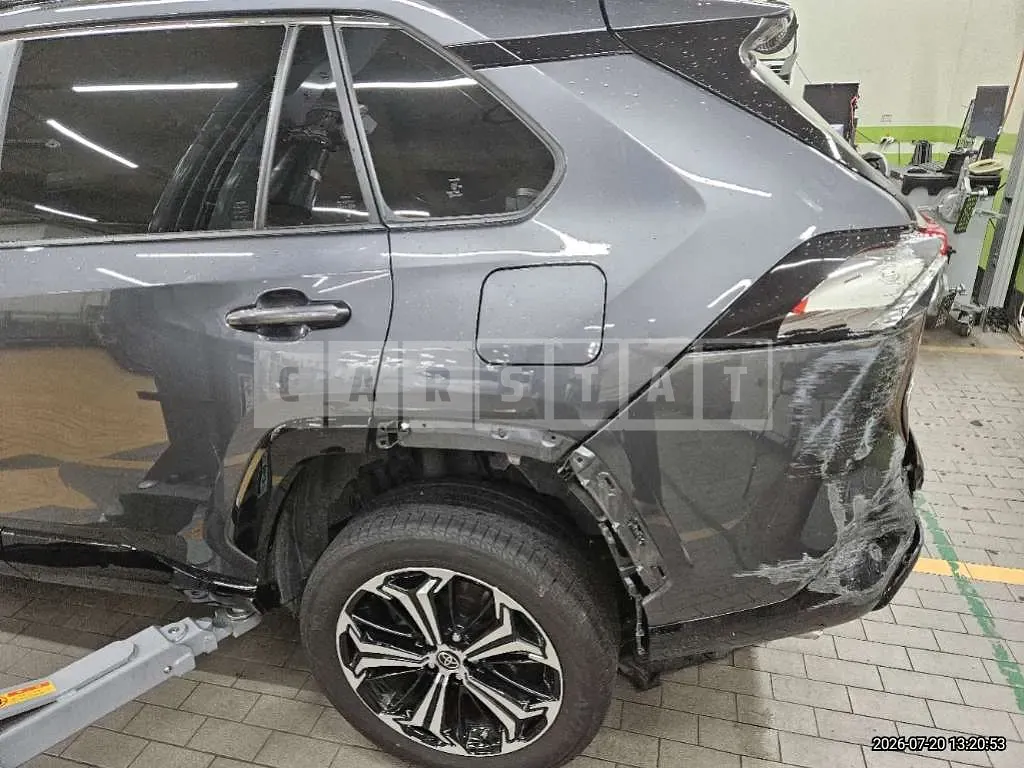 Photo 2 of 38: 2025 Toyota Love 4 — Korean insurance auction