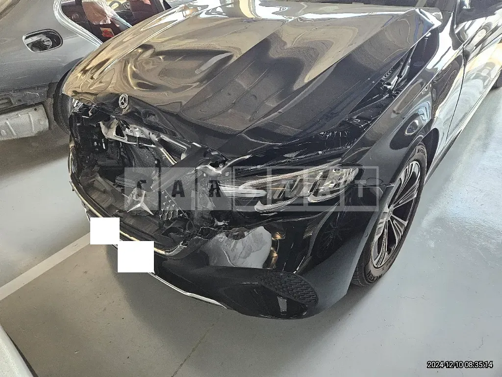 Photo 2 of 50: 2024 Mercedes-Benz E 200 — Korean insurance auction