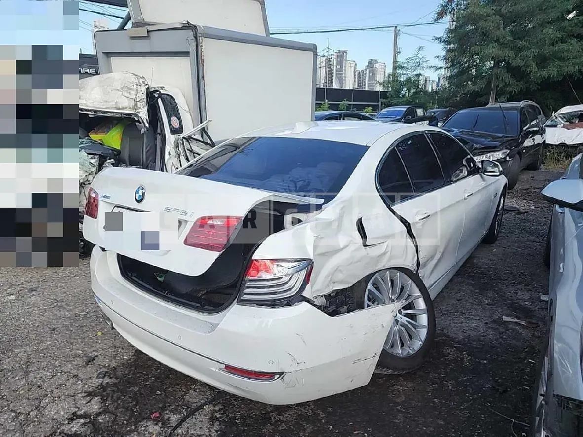 Photo 2 of 18: 2016 BMW 528i xDrive — Korean insurance auction