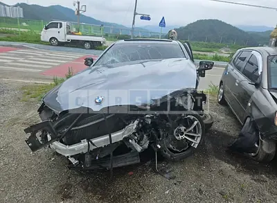 Photo 1 of 10: 2017 BMW 530i xDrive, VIN WBAJD910XHWC09900 — Korean insurance auction